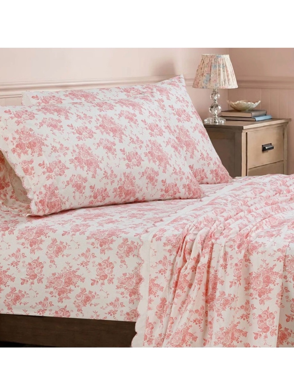Charming Cottage Floral Pink Full Sheet Set - Classic Rose Print